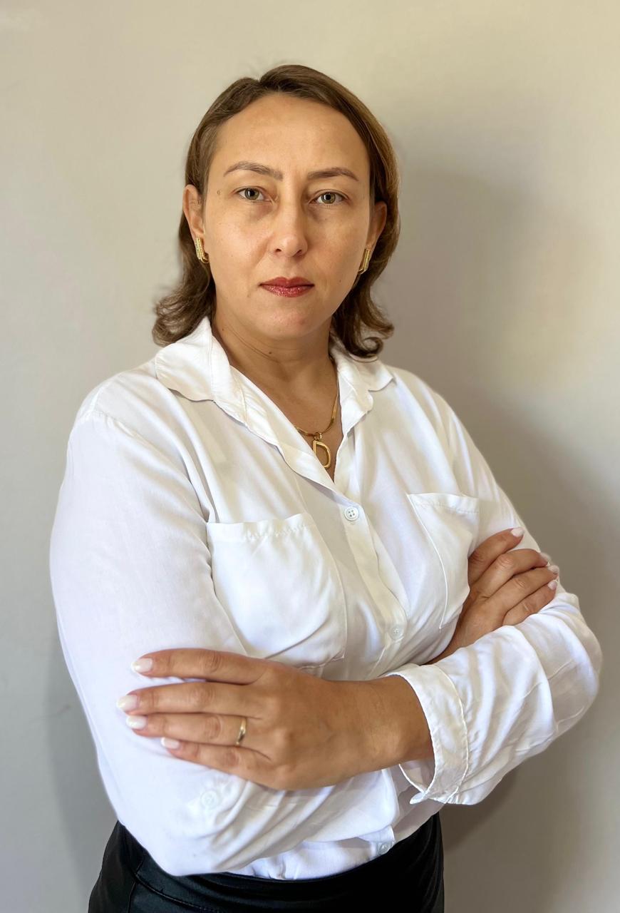 Dra. Lúcia Carla - Advogada Tributarista